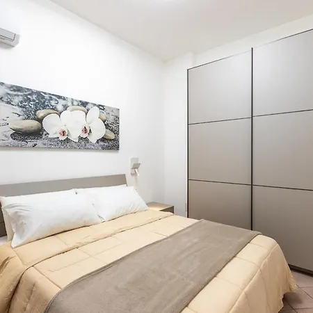 Parcheggio Privato - Fronte Mare - Casa Carina Apartment